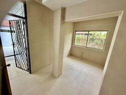 Prince Of Wales Road (D10), Semi-Detached #524943331